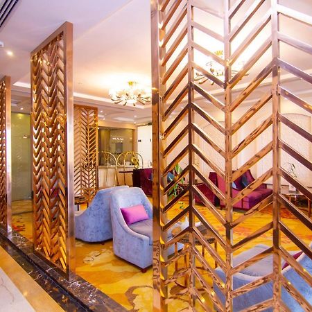 فندق هوليداي الخليج الرياض - Holiday Al Khaleej Hotel מראה חיצוני תמונה