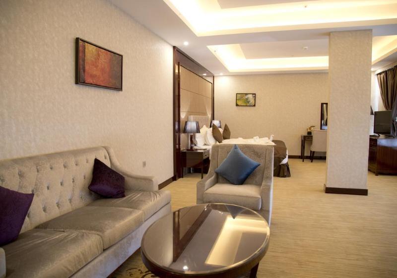 فندق هوليداي الخليج الرياض - Holiday Al Khaleej Hotel מראה חיצוני תמונה