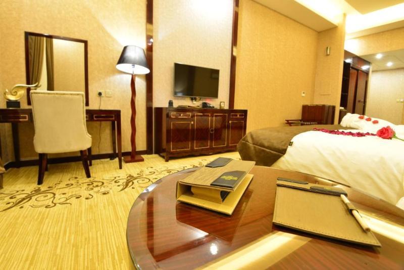 فندق هوليداي الخليج الرياض - Holiday Al Khaleej Hotel מראה חיצוני תמונה